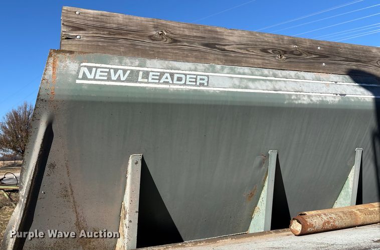 image for item EN5905 New Leader L2020GT applicator bed