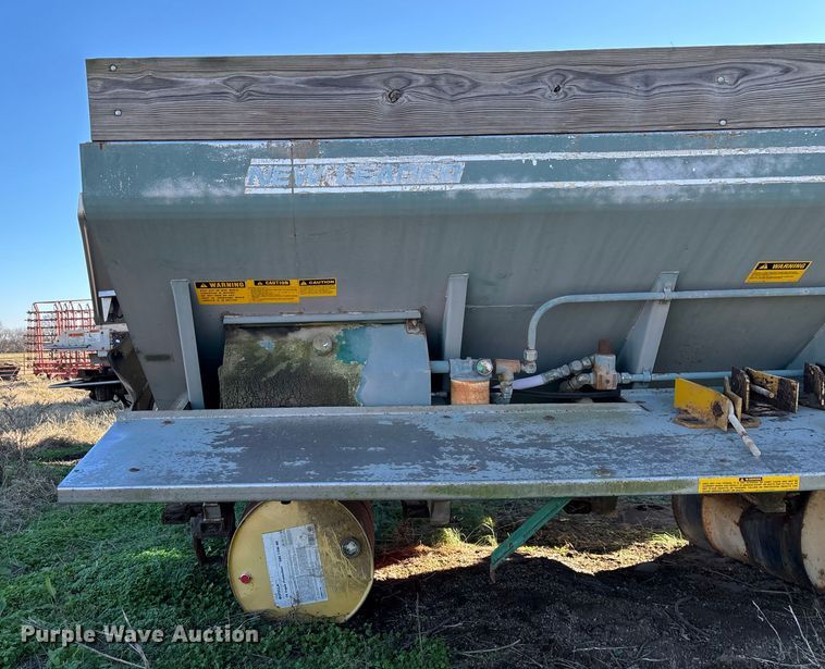 image for item EN5905 New Leader L2020GT applicator bed