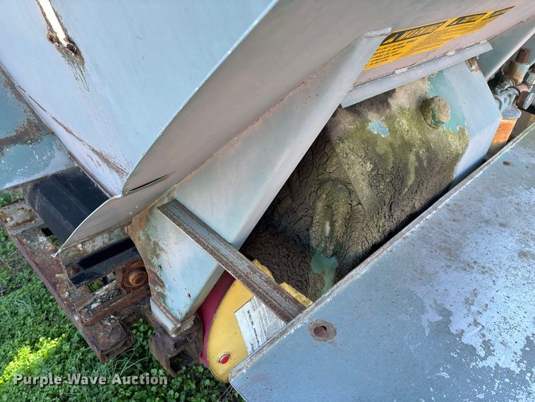 image for item EN5905 New Leader L2020GT applicator bed