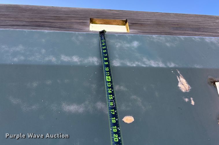 image for item EN5905 New Leader L2020GT applicator bed