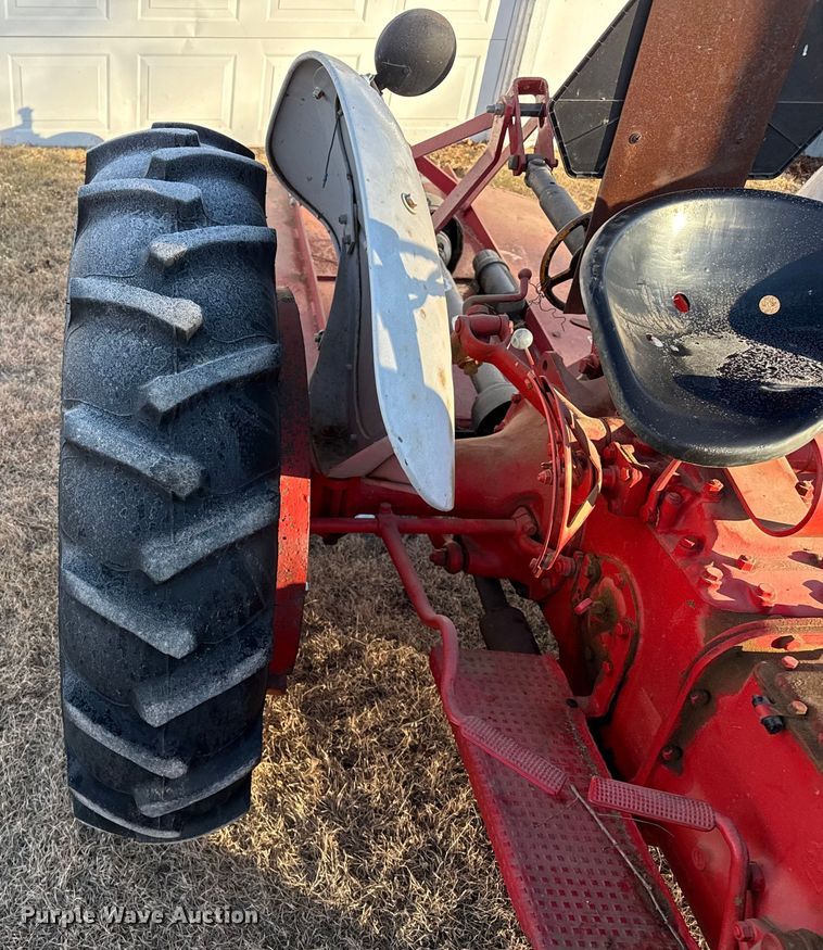 image for item EP2659 1950 Ford 8N tractor