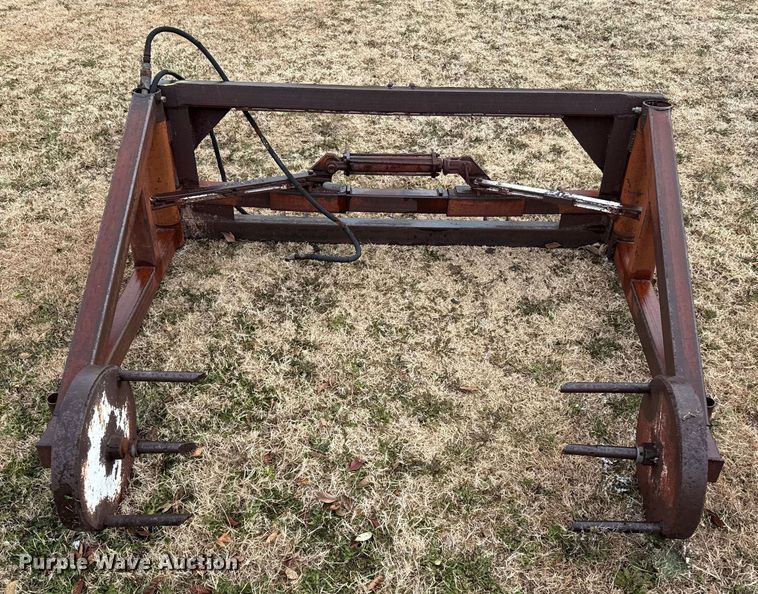 image for item EP2685 Three point bale unroller