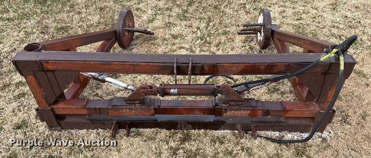 image for item EP2685 Three point bale unroller