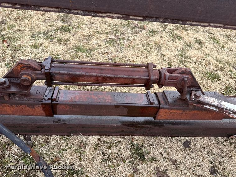 image for item EP2685 Three point bale unroller