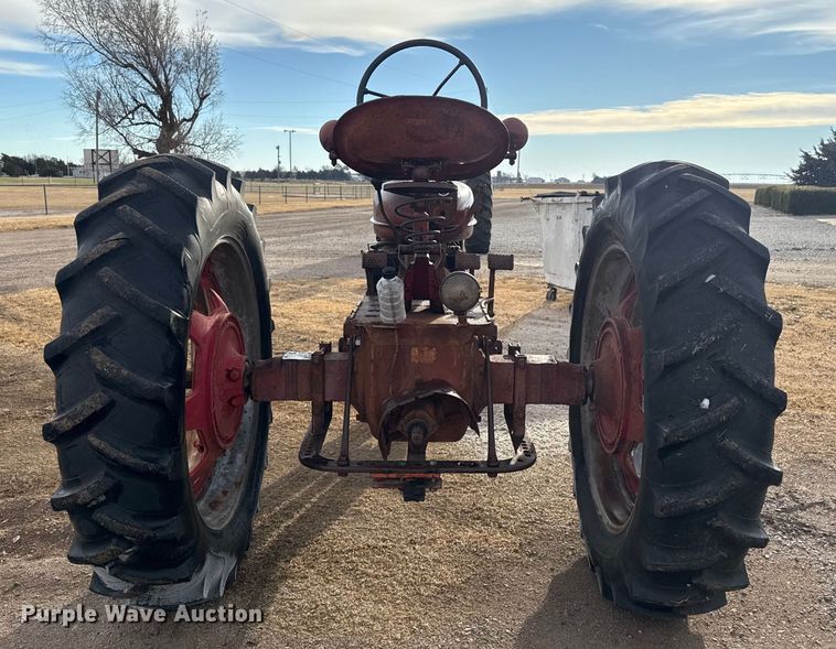 image for item EP2689 Farmall Super H tractor