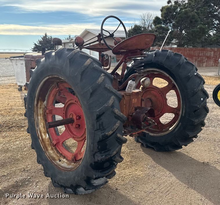 image for item EP2689 Farmall Super H tractor