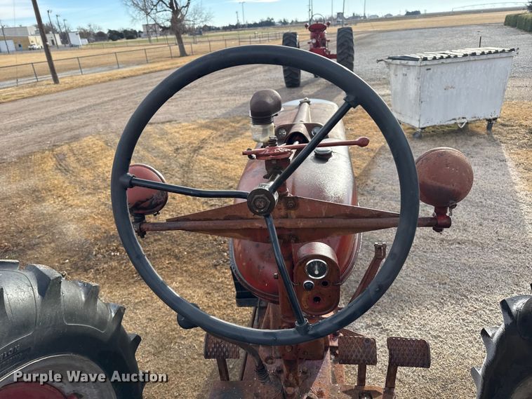 image for item EP2689 Farmall Super H tractor