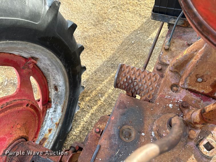 image for item EP2689 Farmall Super H tractor