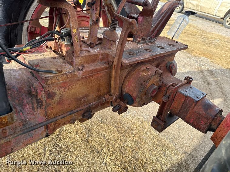 image for item EP2689 Farmall Super H tractor
