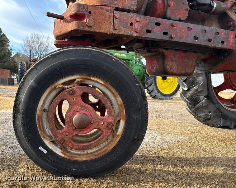 image for item EP2689 Farmall Super H tractor
