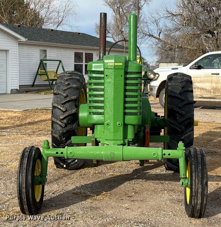 image for item EP2690 1943 John Deere G tractor