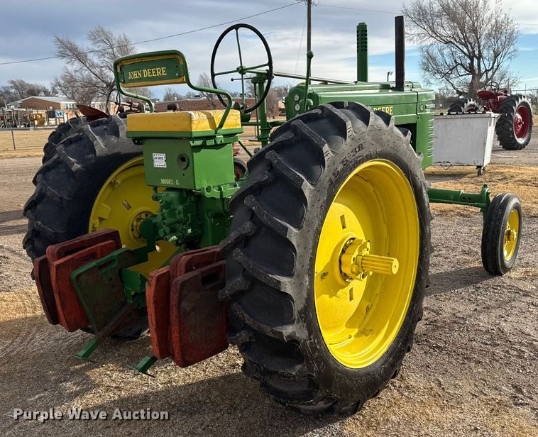 image for item EP2690 1943 John Deere G tractor