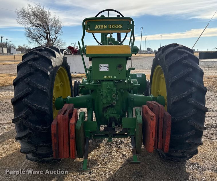 image for item EP2690 1943 John Deere G tractor