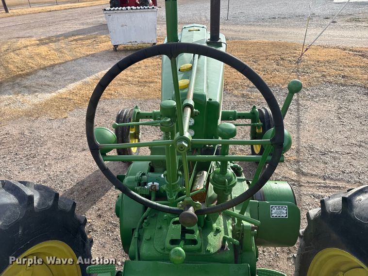 image for item EP2690 1943 John Deere G tractor