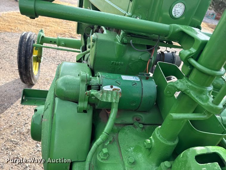 image for item EP2690 1943 John Deere G tractor