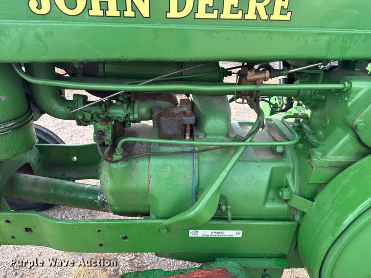 image for item EP2690 1943 John Deere G tractor
