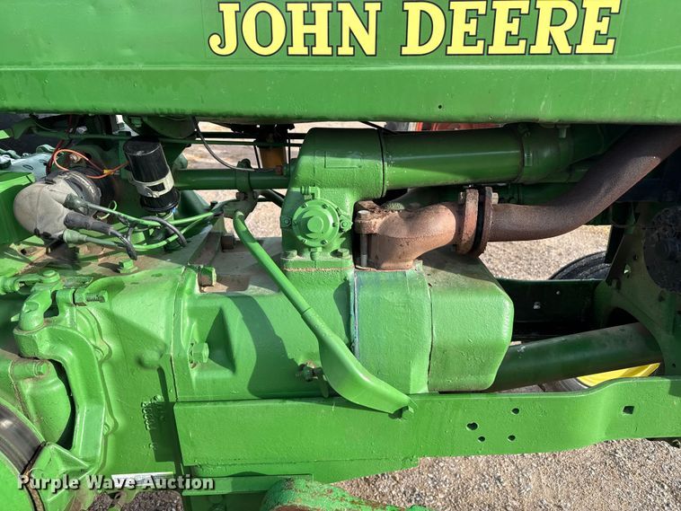 image for item EP2690 1943 John Deere G tractor