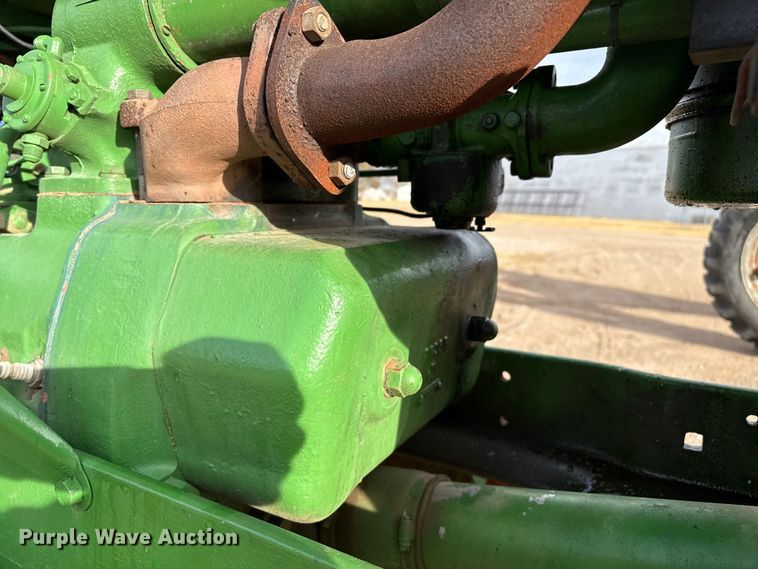 image for item EP2690 1943 John Deere G tractor