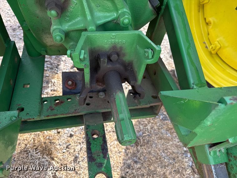 image for item EP2690 1943 John Deere G tractor