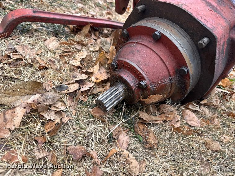 image for item EP2692 International Harvester Farmall 460 tractor