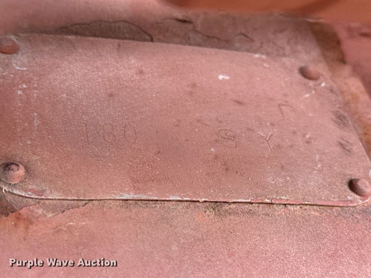 image for item EP2692 International Harvester Farmall 460 tractor