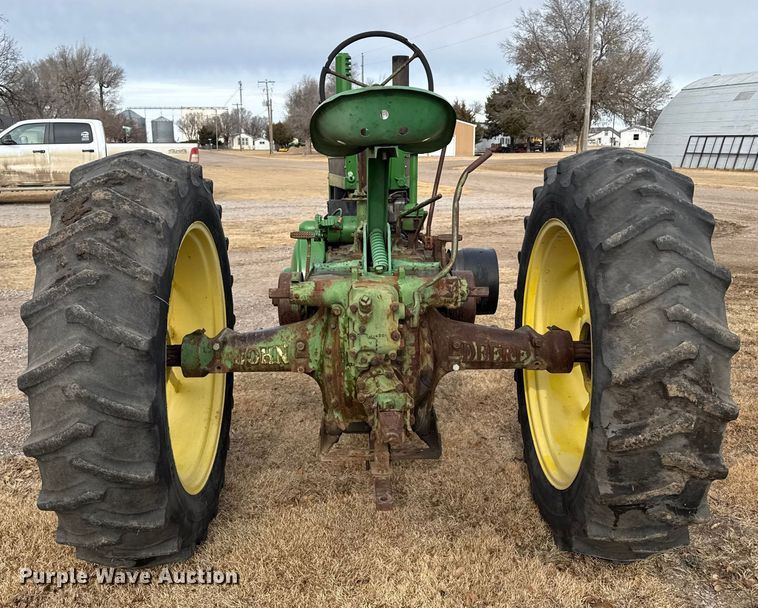 image for item EP2693 1945 John Deere G tractor