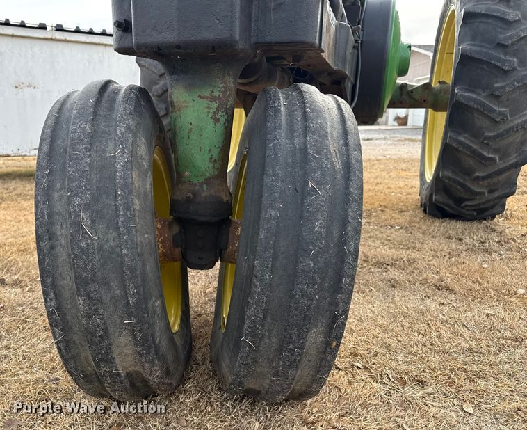 image for item EP2693 1945 John Deere G tractor