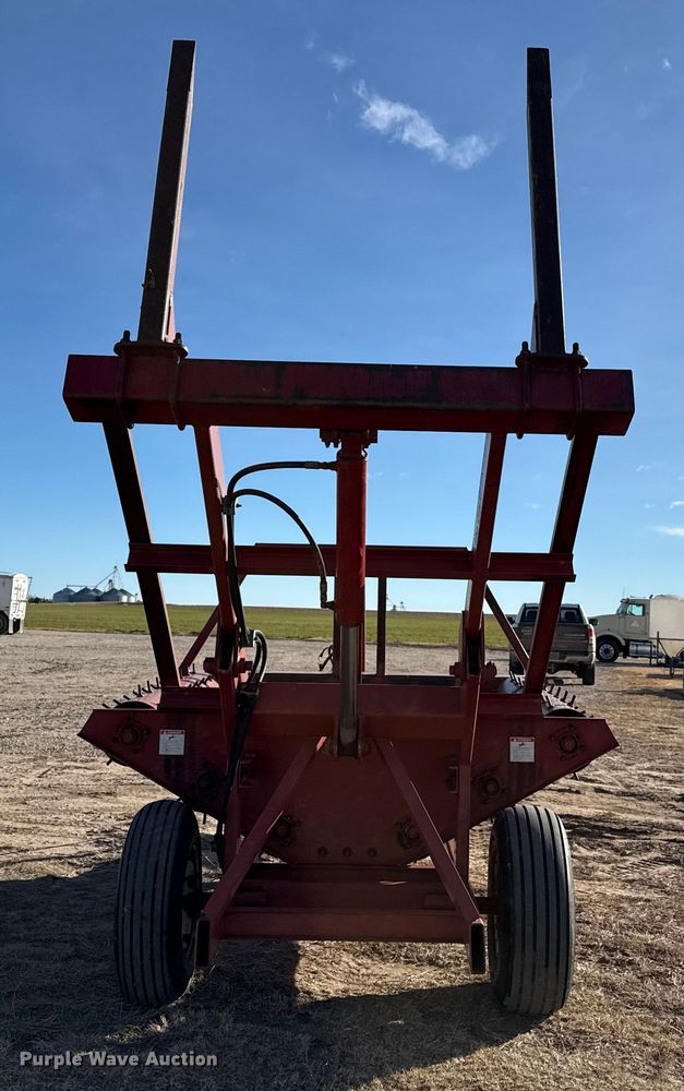 image for item EP2696 Pro Ag Designs 2BF bale unroller