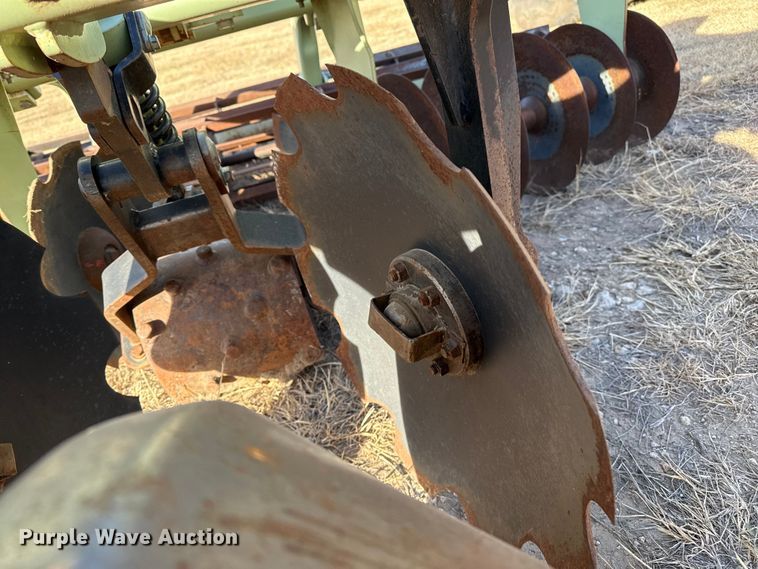 image for item EP2698 Orthman 369-200 pivot track filler