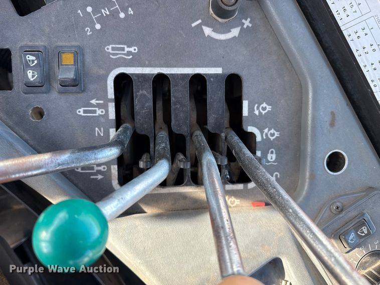 image for item EP2699 New Holland 9682 4WD tractor