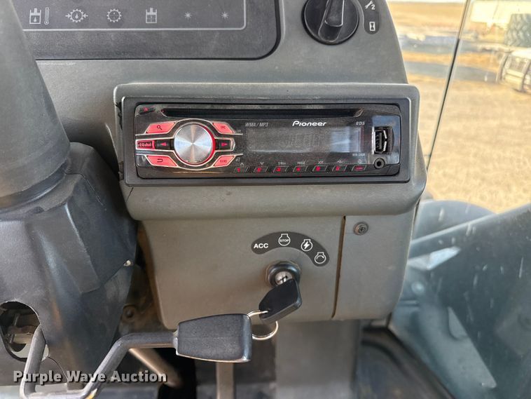 image for item EP2699 New Holland 9682 4WD tractor