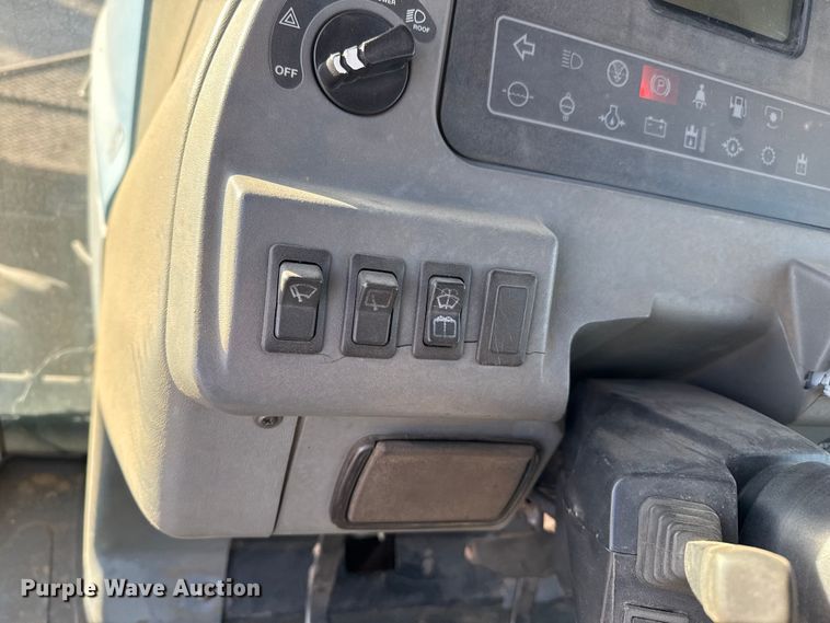 image for item EP2699 New Holland 9682 4WD tractor