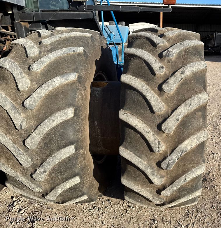 image for item EP2699 New Holland 9682 4WD tractor