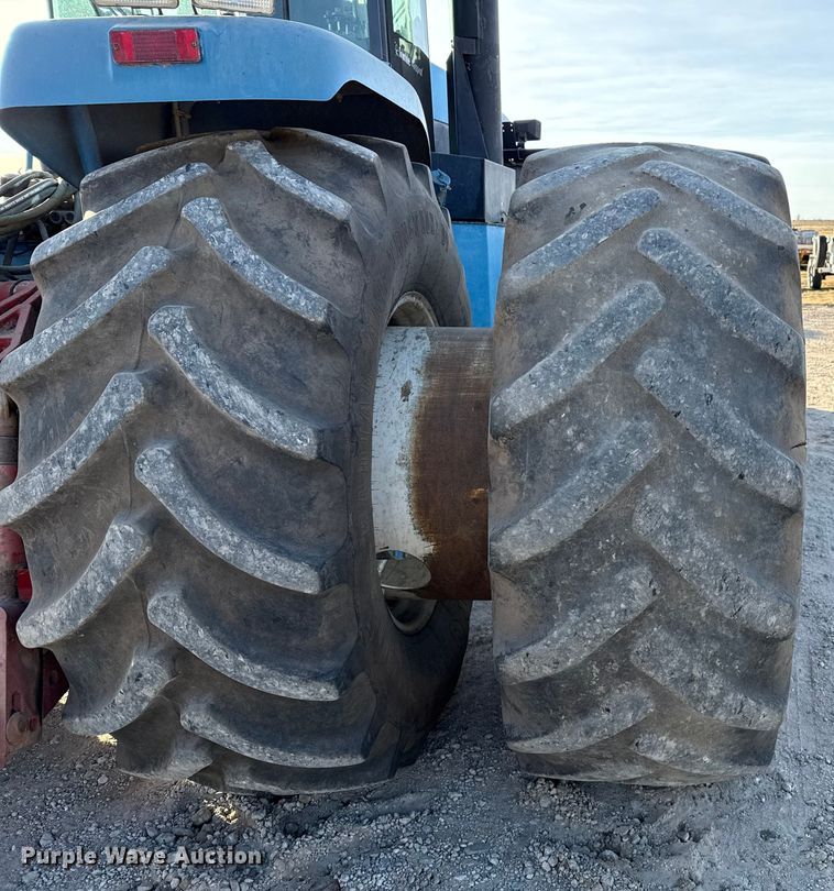 image for item EP2699 New Holland 9682 4WD tractor