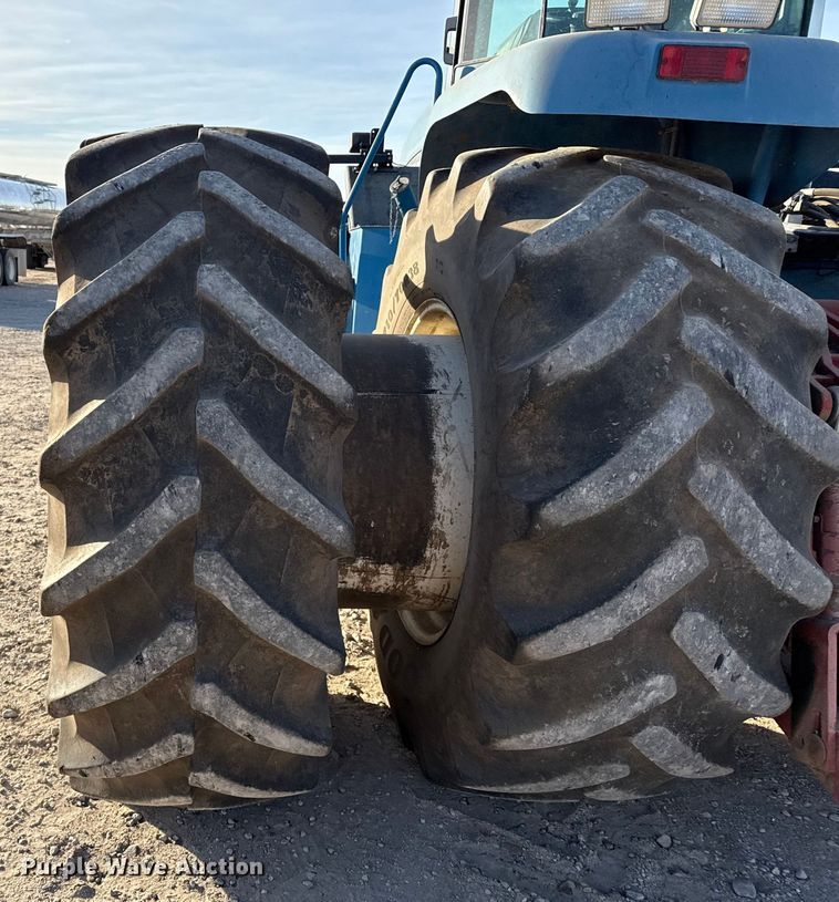 image for item EP2699 New Holland 9682 4WD tractor