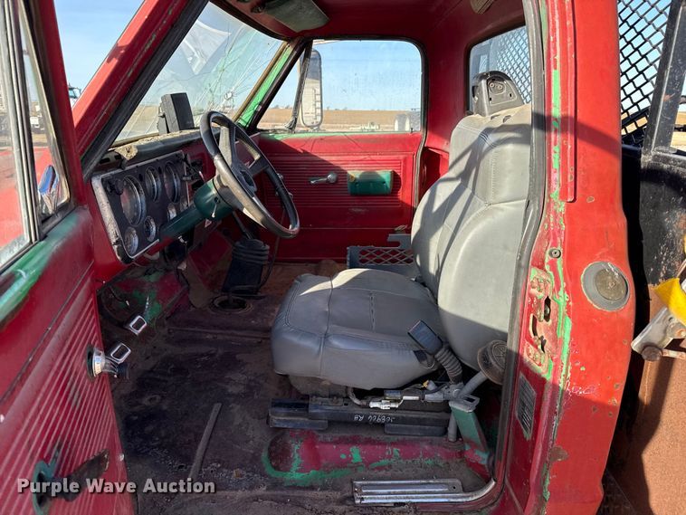 image for item EP2702 1970 Chevrolet C50 flatbed truck