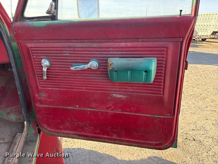 image for item EP2702 1970 Chevrolet C50 flatbed truck