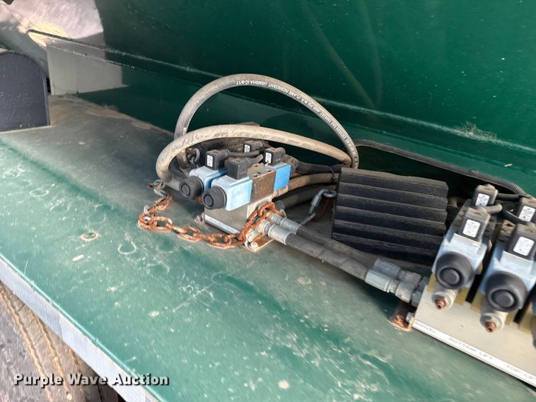 image for item EP2703 2011 Convey-All SK-4000-AC conveyor