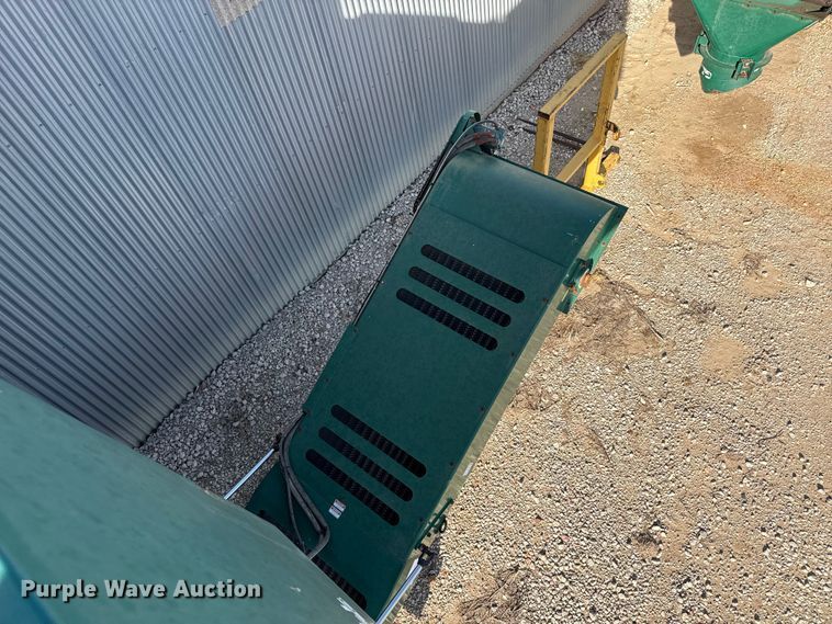 image for item EP2704 2011 Convey-All SK-4000-AC conveyor