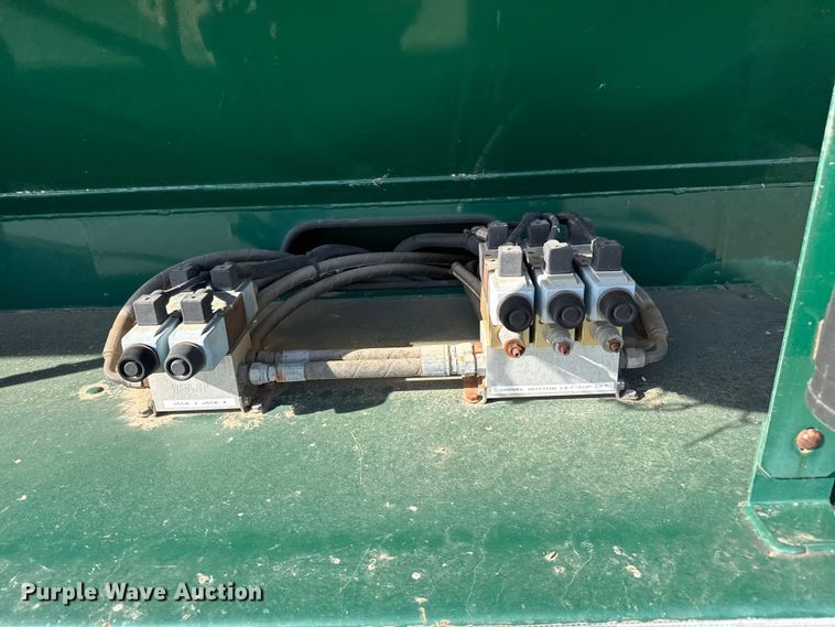 image for item EP2704 2011 Convey-All SK-4000-AC conveyor