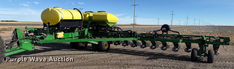 image for item EP2706 John Deere planter