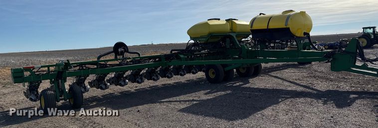 image for item EP2706 John Deere planter