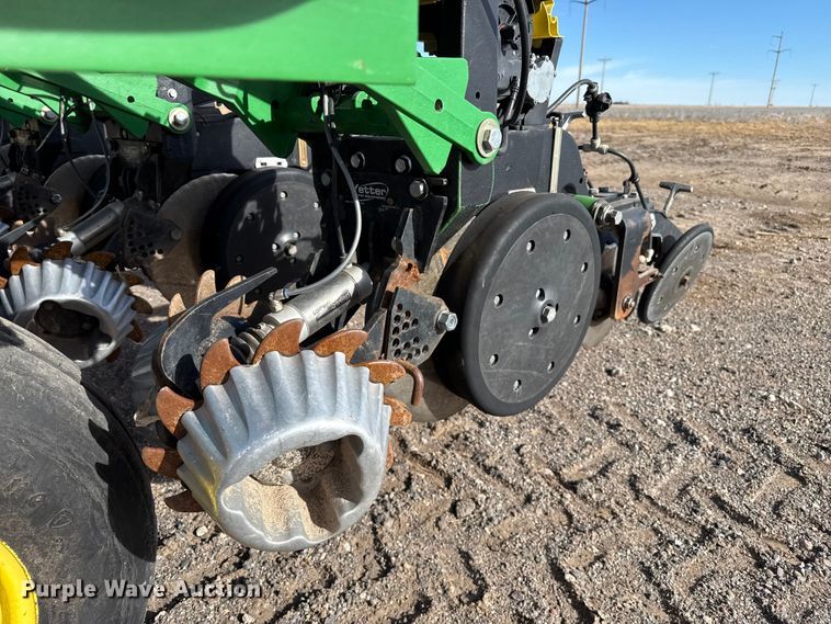 image for item EP2706 John Deere planter