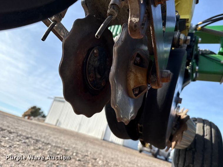 image for item EP2706 John Deere planter