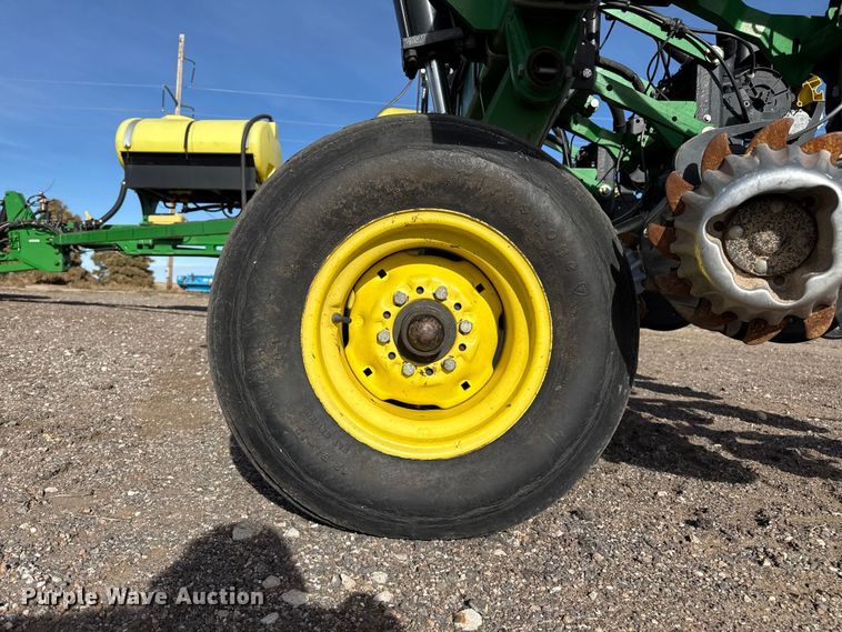 image for item EP2706 John Deere planter