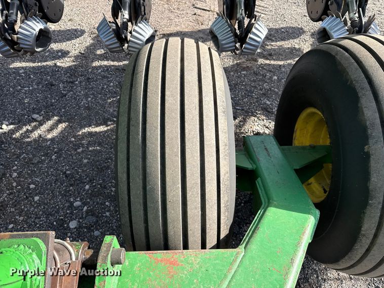 image for item EP2706 John Deere planter