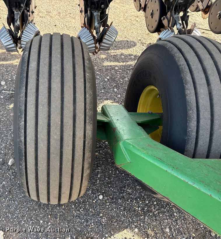 image for item EP2706 John Deere planter