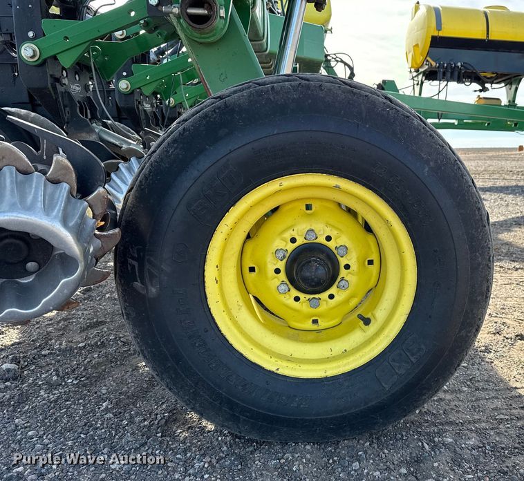 image for item EP2706 John Deere planter