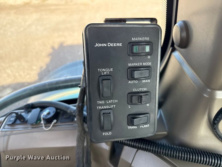 image for item EP2706 John Deere planter