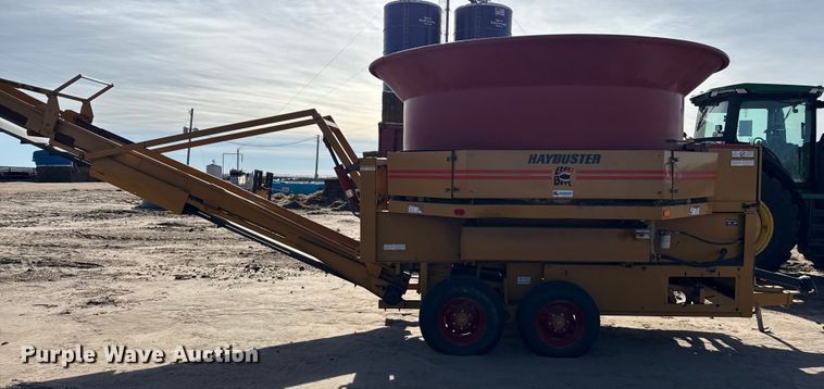 image for item EP2707 DuraTech Haybuster H1100 bale processor